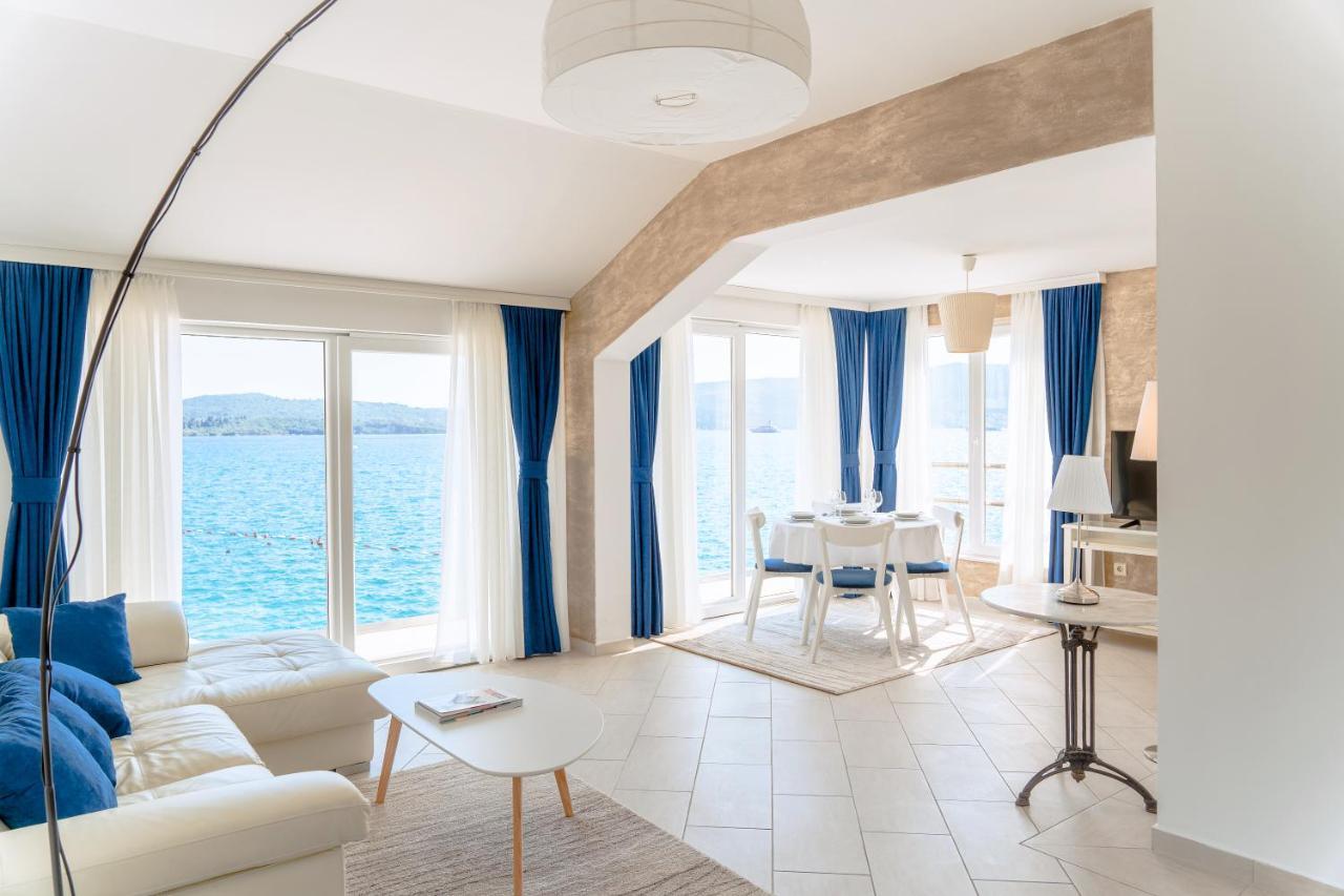 Seafront Apartments Tivat Extérieur photo