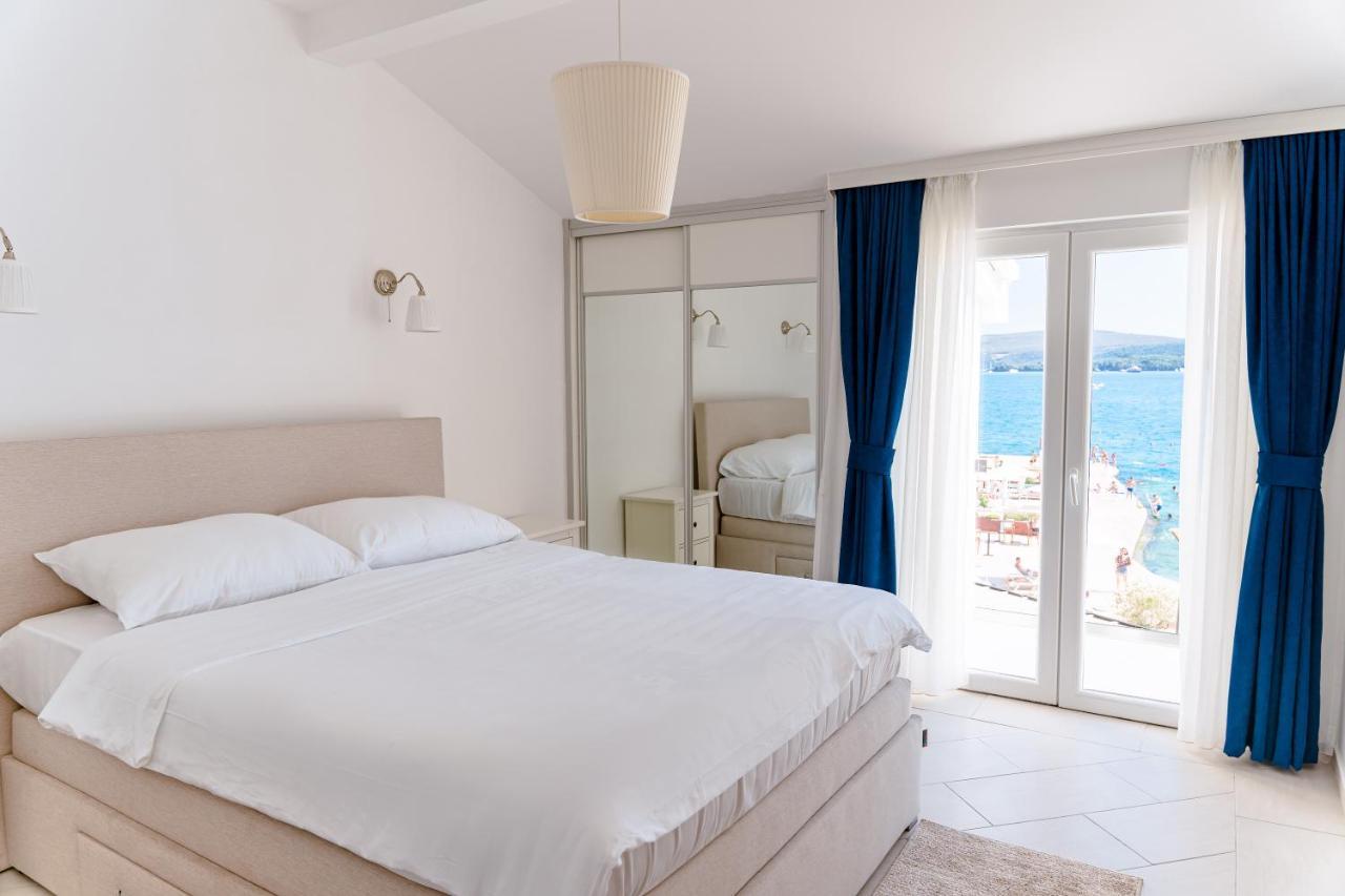 Seafront Apartments Tivat Extérieur photo