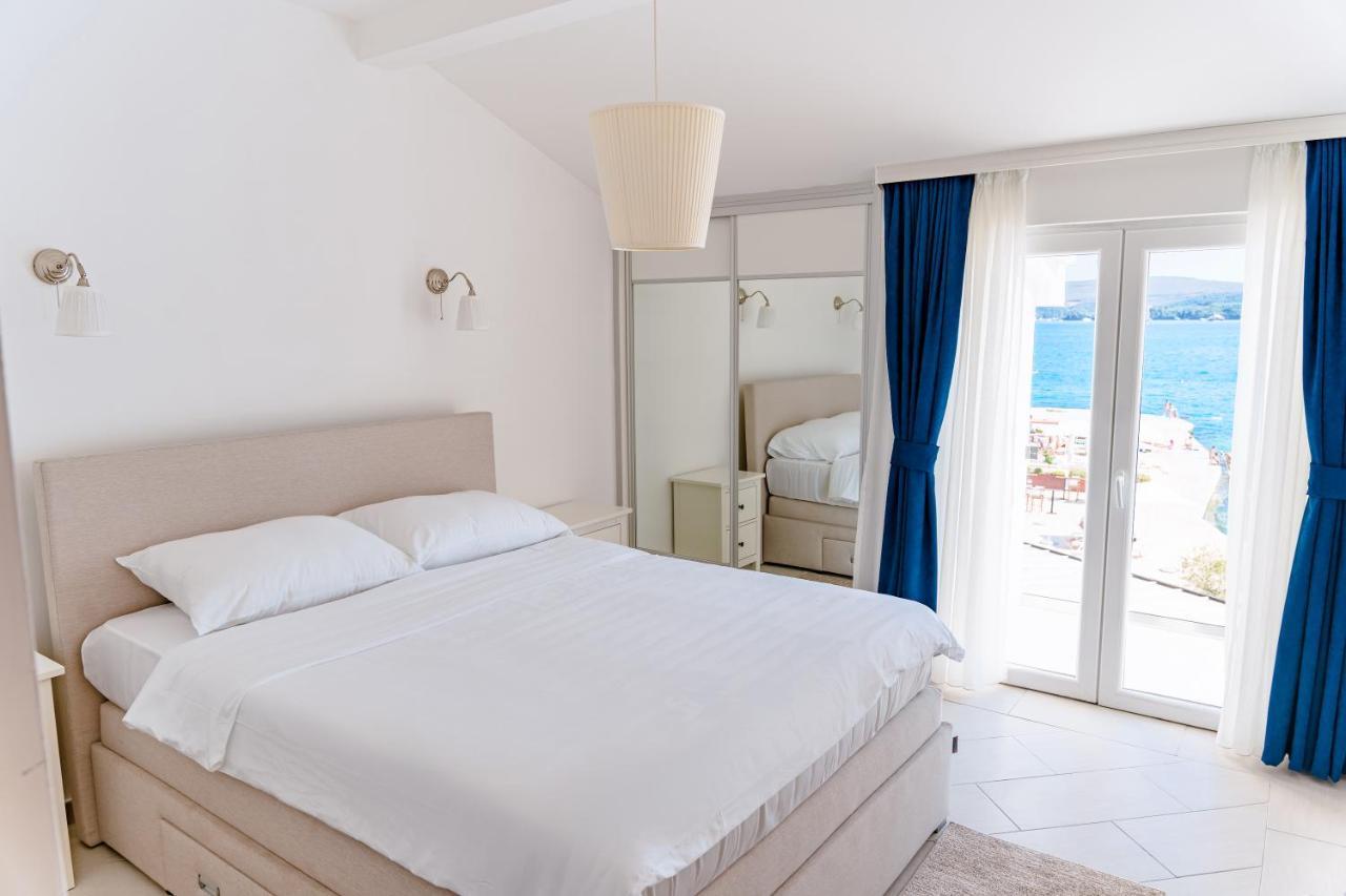 Seafront Apartments Tivat Extérieur photo