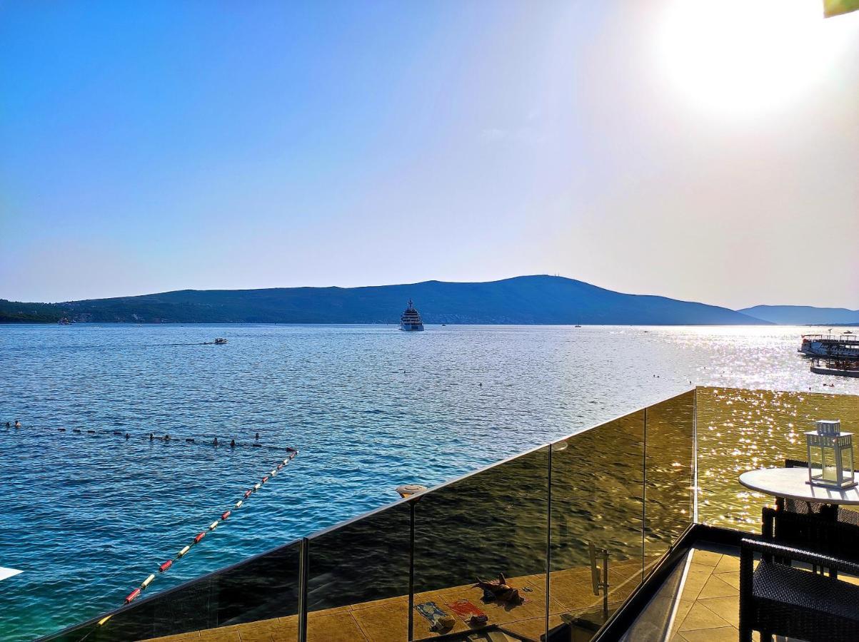 Seafront Apartments Tivat Extérieur photo